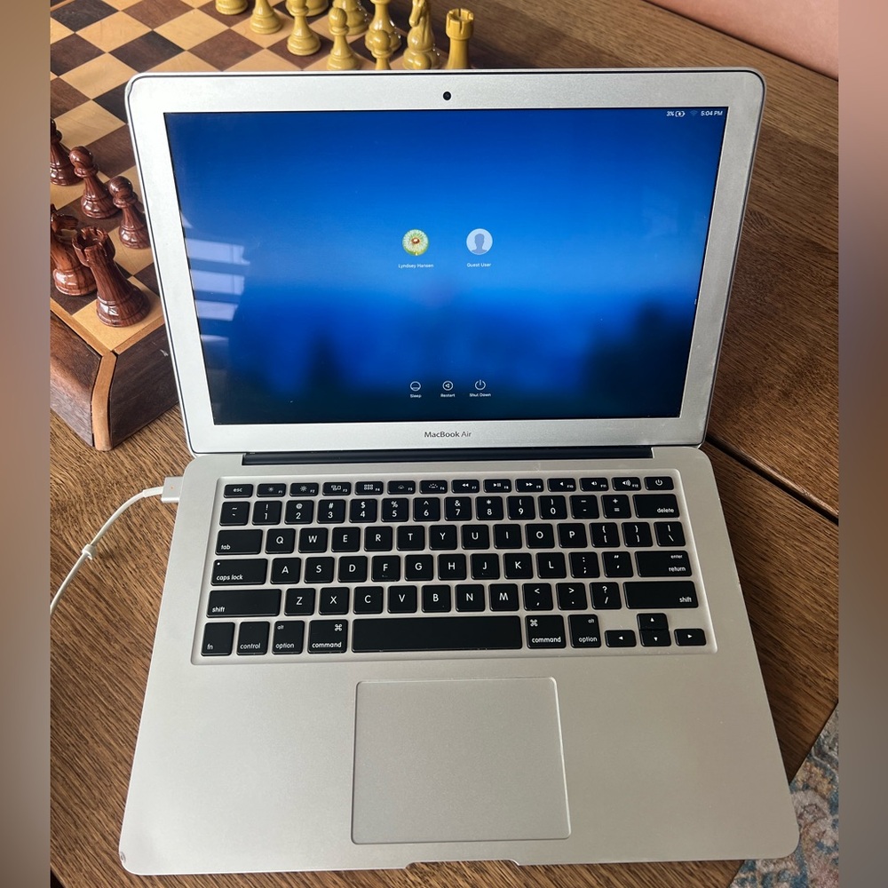 Apple MacBook Air 13” 2017 EXCELLENT CONDITION